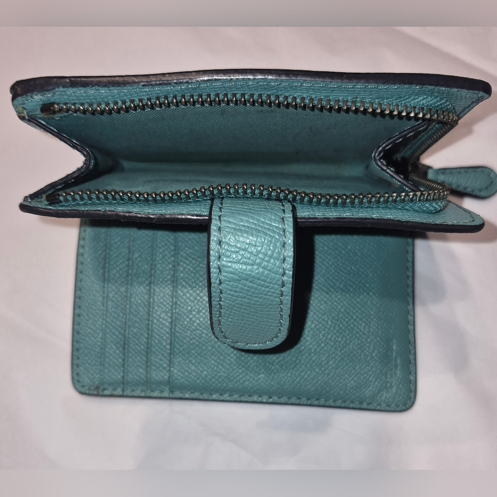 Coach Teal Small Leather Wallet - Coach Logo - Picture 5 of 13